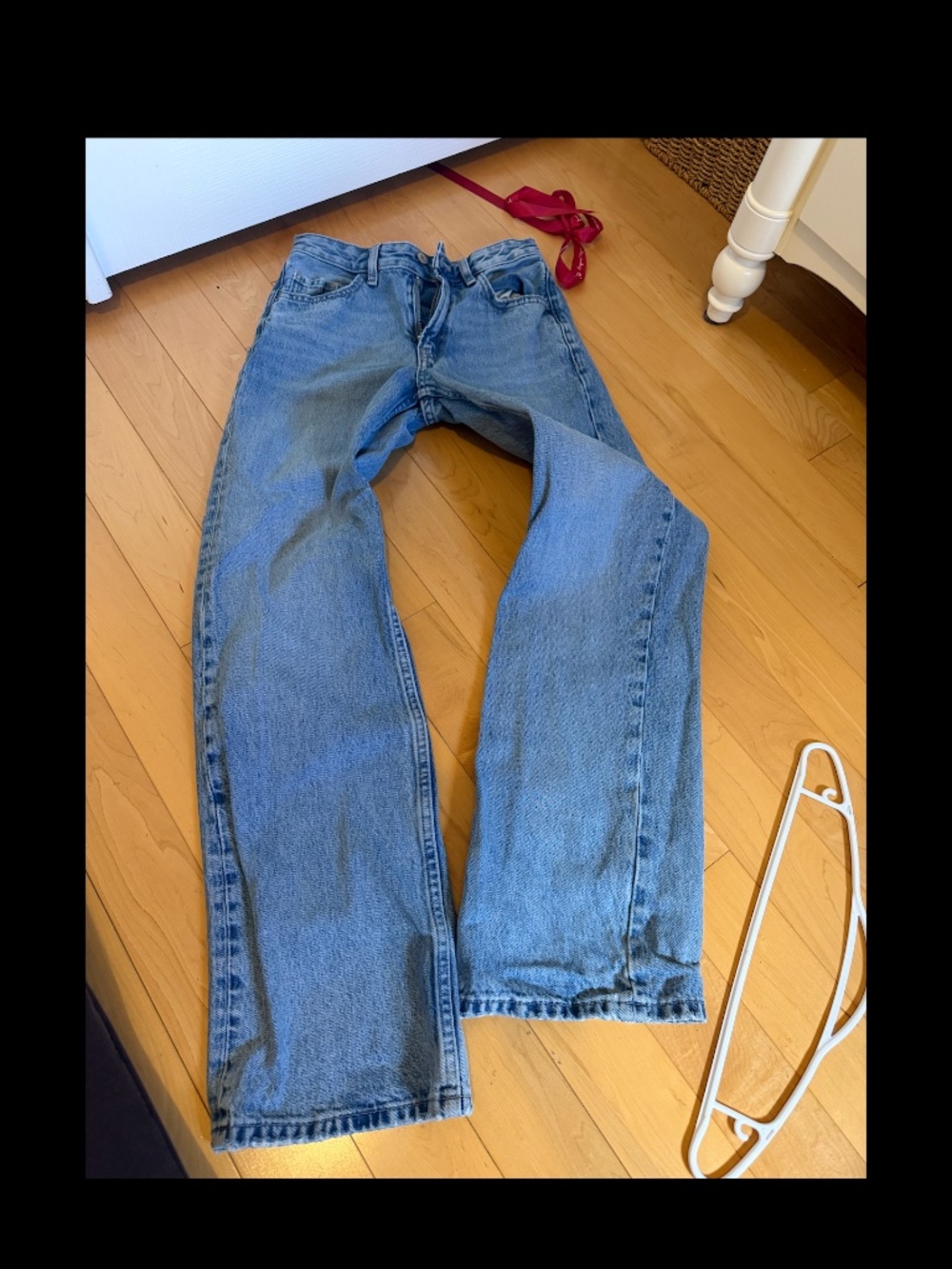 MNG Mango High Rise Straight Leg Jeans Medium Wash Blue Size US 1 / EUR 32